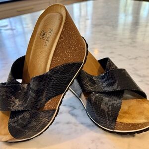 Scala Black and Brown Women's Sandals